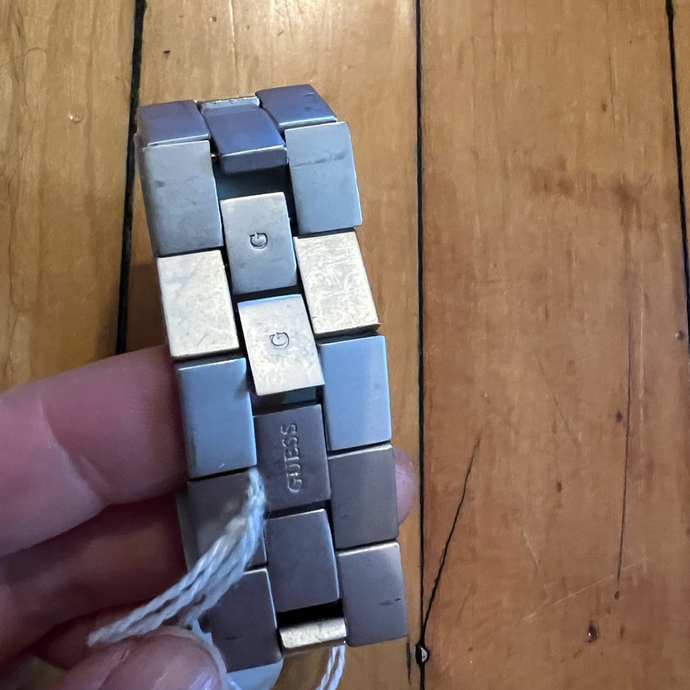 GUESS Silver Watch - Picture 2 of 3